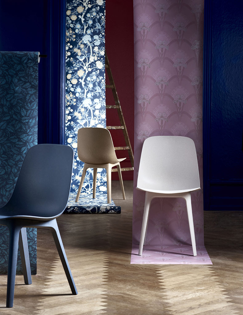 nouveaute-ikea-chaise-100-recyclee-materiaux-plastique-recyclage-bois-recupere-design-suedois-form-us-with-love-