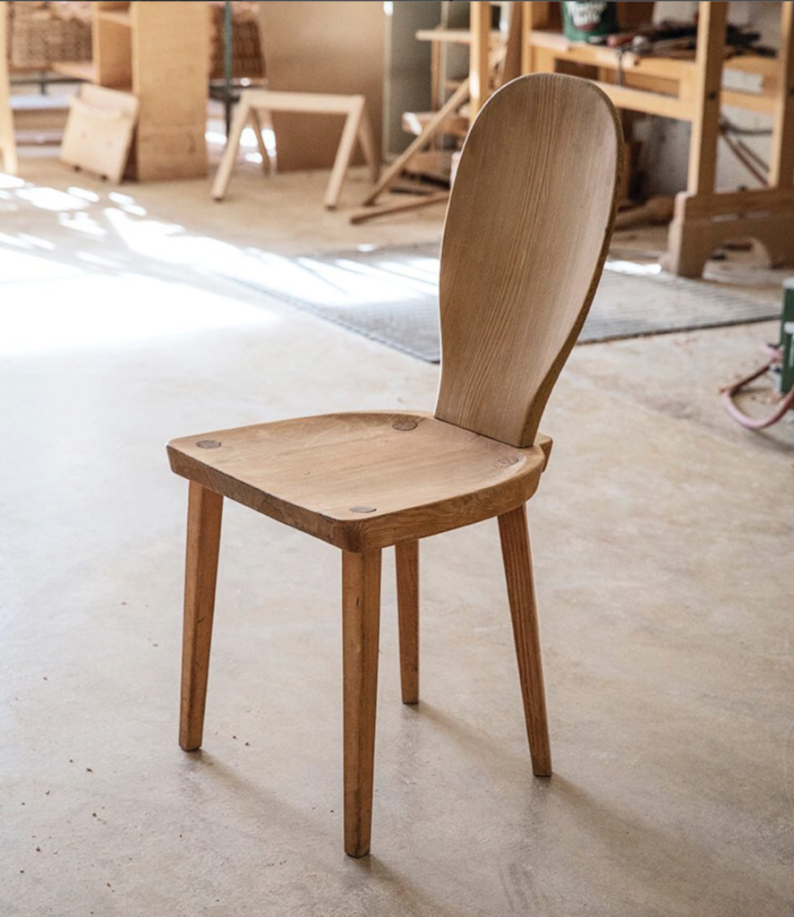 arket-chaise-carl-malmsten-mobilier-design-scandinave-Skedblad