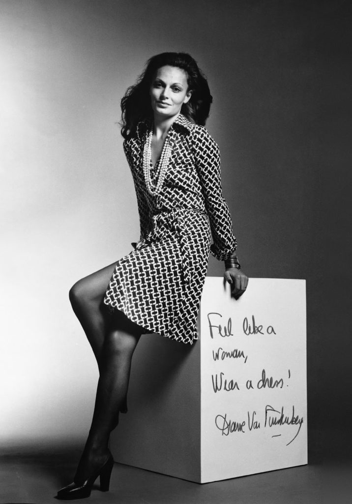 retour-robe-portefeuille-diane-von-furstenberg-wrap-dress-feel-like-a-women-wear-a-dress
