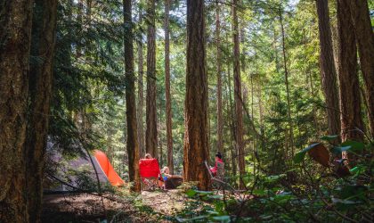 choisir-emplacement-de-sa-tente-en-camping