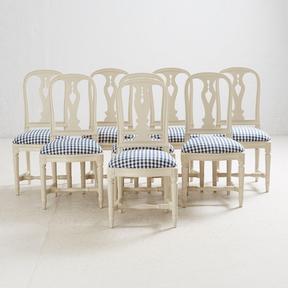 Série de fauteuils de la Collection 1700, adjugée 3 100 € par Stockholms Auktionsverk Online, Ikeaikea-vintage-rétro-kit-devenu-chic-vente-aux-encheres