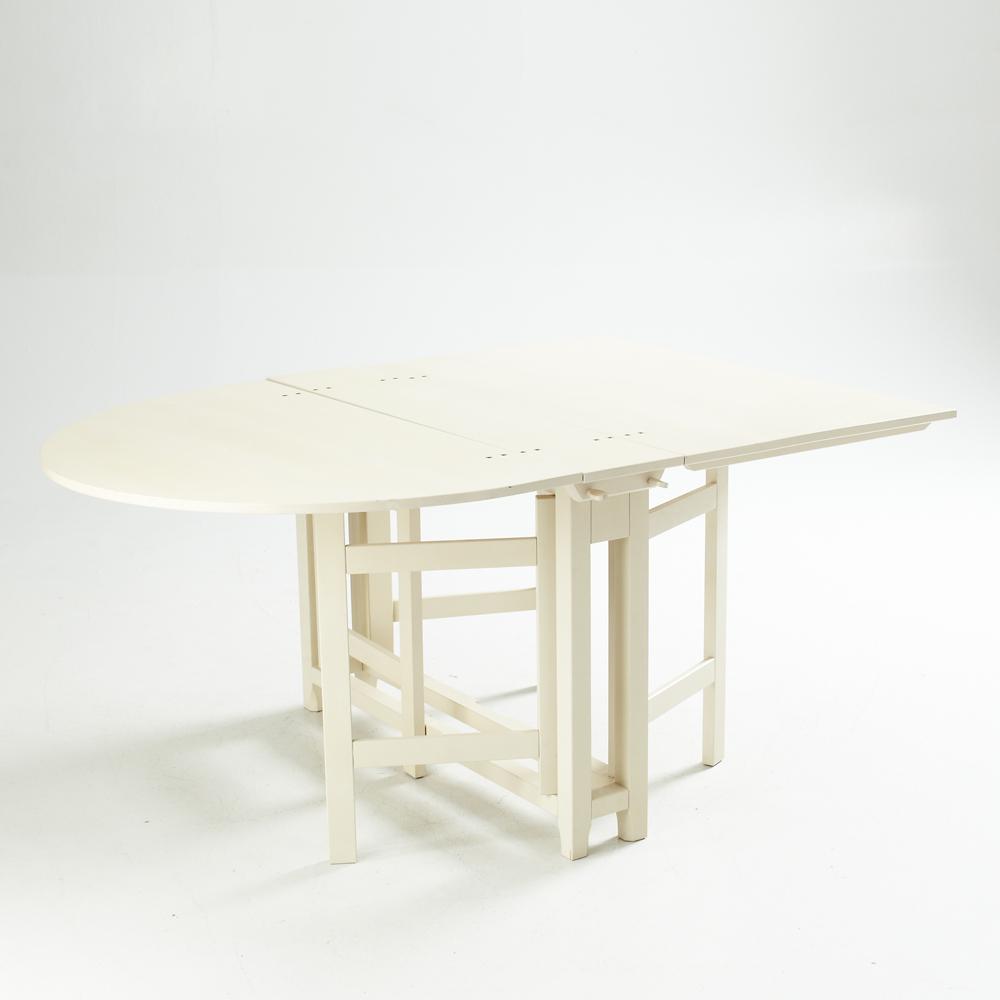 Table «Bergslagen» de la Collection 1700, adjugée 2 600 € par Bukowskis, Ikeaikea-vintage-rétro-kit-devenu-chic-vente-aux-encheres