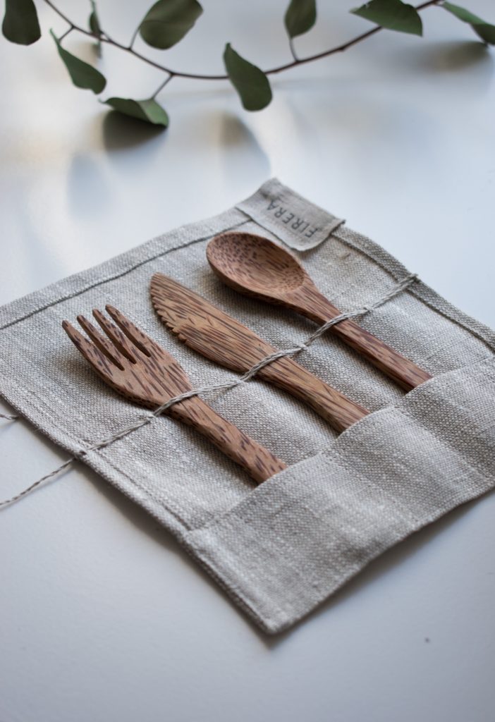 kit-ustensiles-bambou-fourchette-couteau-cuillere-8-idees-pour-un-pique-nique-sans-dechets-sans-plastique-2